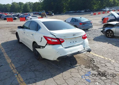 2016 Nissan Altima 2.5 S z USA, uszkodzony, nr VIN 1N4AL3AP7GN390154